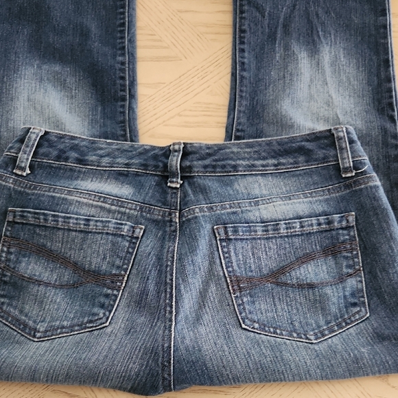 Relativity Women's Blue Straight Leg Jeans Size 10 - Picture 3 of 6